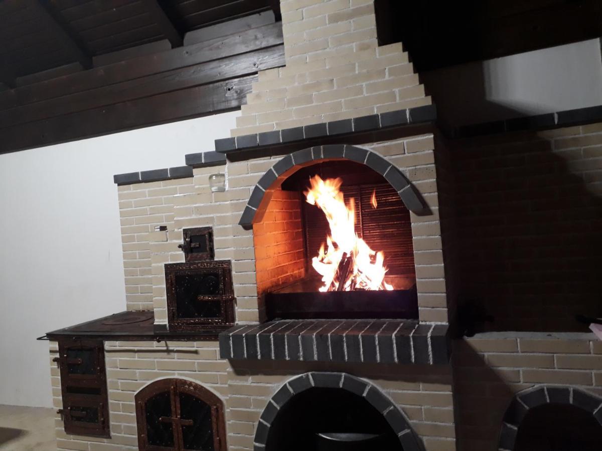 Pensiunea Casa Fierarul din Bucovina Vatra Moldoviţei Exterior foto