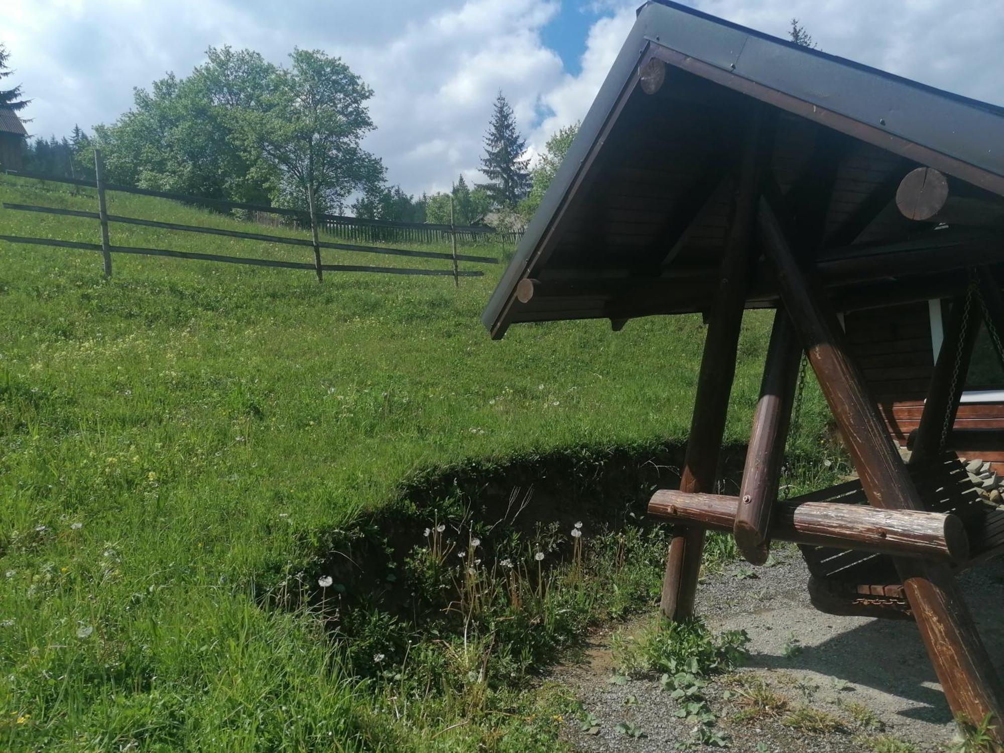 Pensiunea Casa Fierarul din Bucovina Vatra Moldoviţei Exterior foto